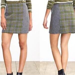 Banana Republic Gray and Green Checkered Mini Skirt
